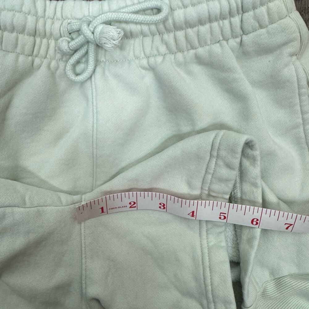 Aritzia TNA Cozy Sweat Fleece Boyfriend 5” Mid Thigh Shorts Mint Size Small - Picture 10 of 10